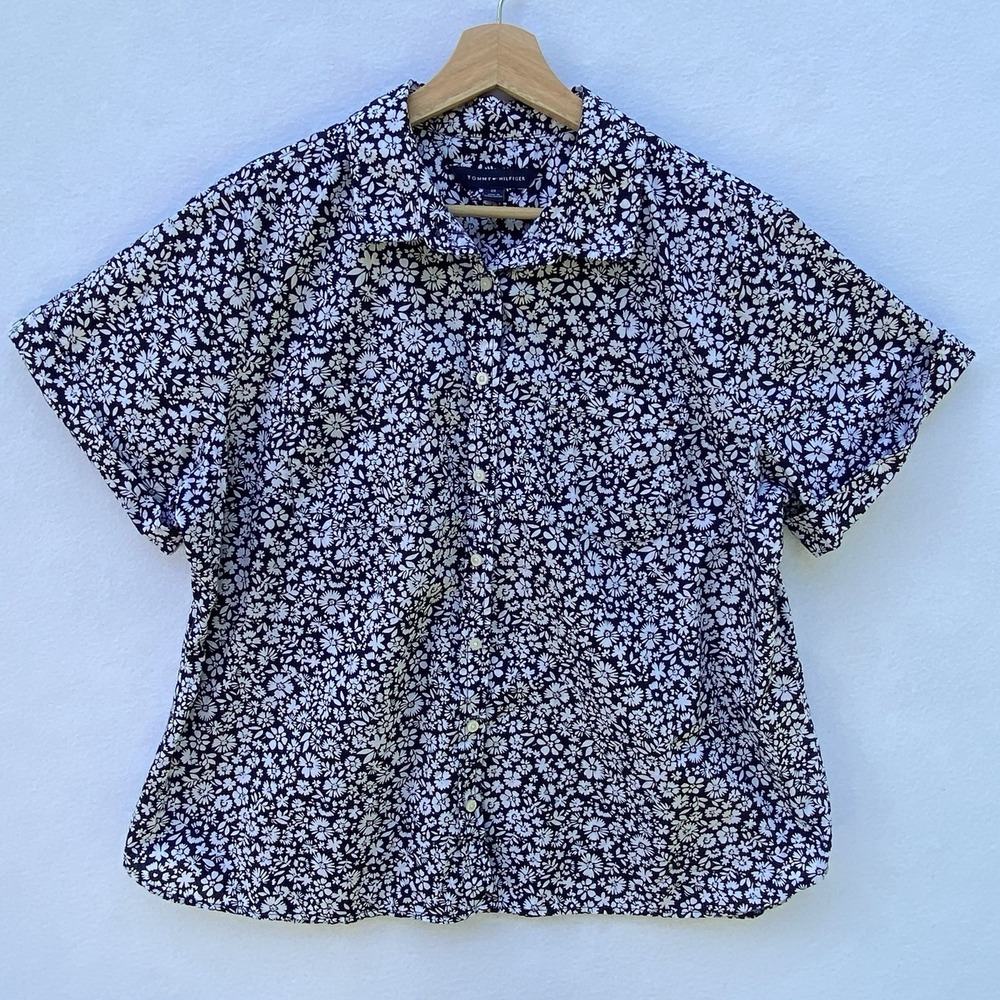 Tommy Hilfiger Shirt Womens 0X Blue White Floral Button Up Short Sleeve Preppy